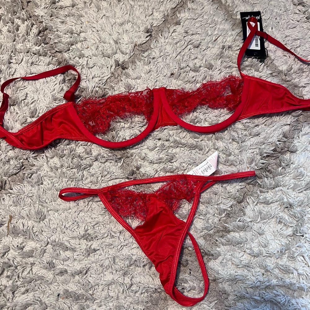 H&M Red Lace Bra Set